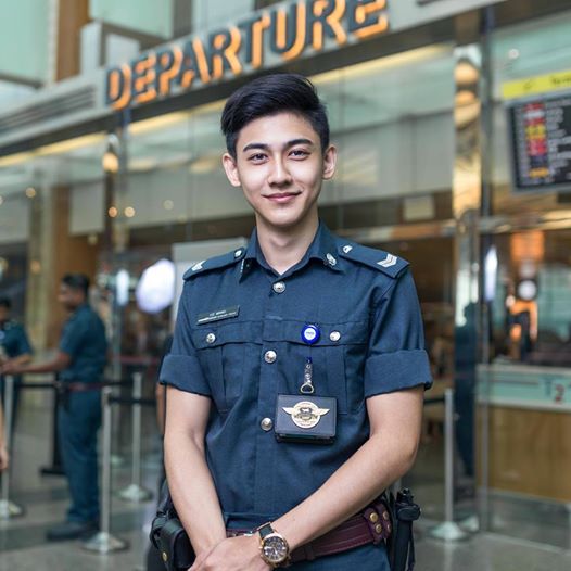 Berharap Bawa Pisau, Biar Diperiksa Minwei Cowok Paling Ganteng Di Changi