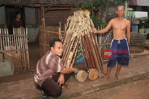 Begini Doa Selusuh dan Irama Khas Angklung Gubrak dalam Ritual Tujuh Bulanan