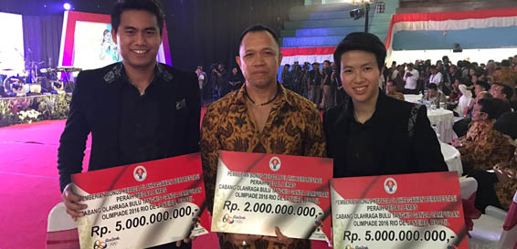 Diguyur Bonus Rp5 Miliar, Wajah Tontowi/Liliyana Tersenyum Sumringah