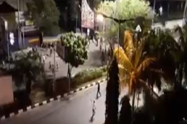 Luar Batang Mencekam Warga Sweeping Kendaraan