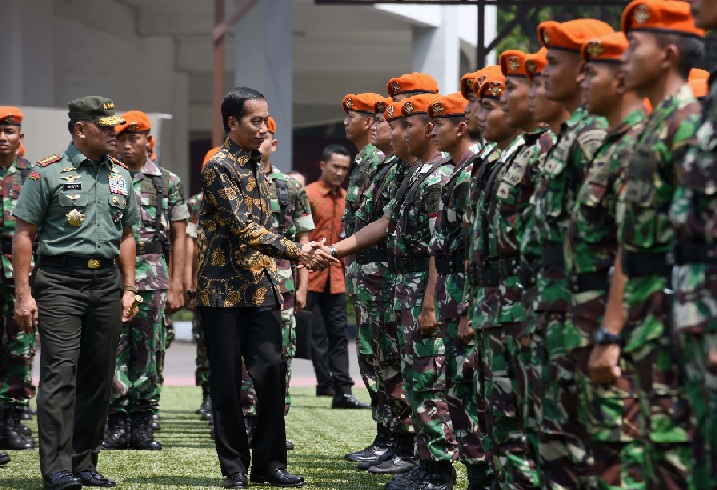 Presiden Jokowi Pada Prajurit TNI: Jangan Ragu Bertindak Untuk Keutuhan NKRI