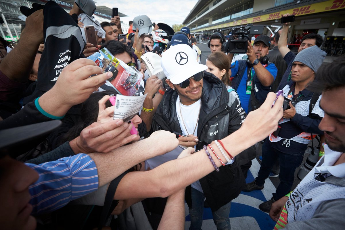 Lewis Hamilton Rogoh Rp 52 Miliar Untuk Jet Pribadinya