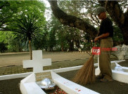 Sisi Kehidupan Jari, Pemelihara Makam Pahlawan Taruna Tangerang