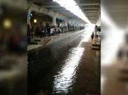 Kembali Diterjang Banjir, Stasiun Bandung Terendam