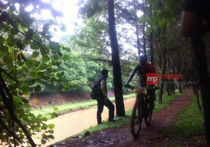Trek Licin, Sejumlah Rider MTB XC Open Championship 2016 Berguguran
