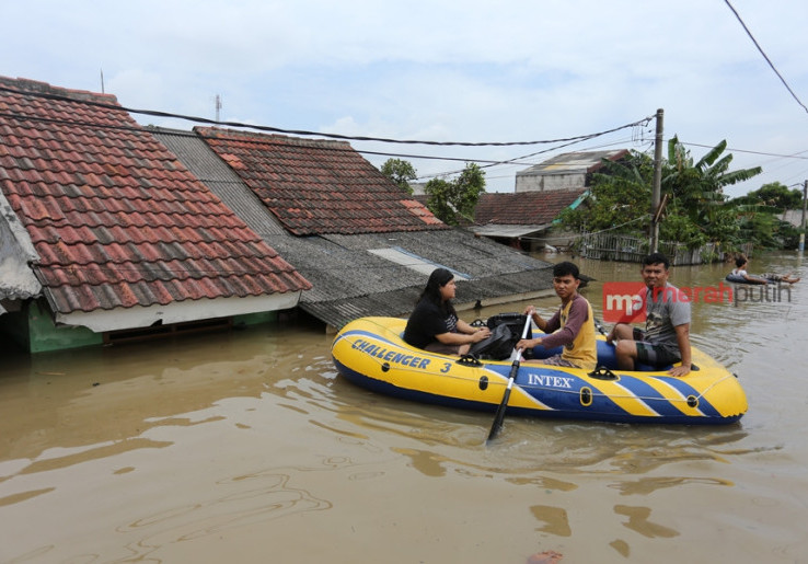 Banjir Rendam Ratusan Rumah di Total Persada Kota Tangerang