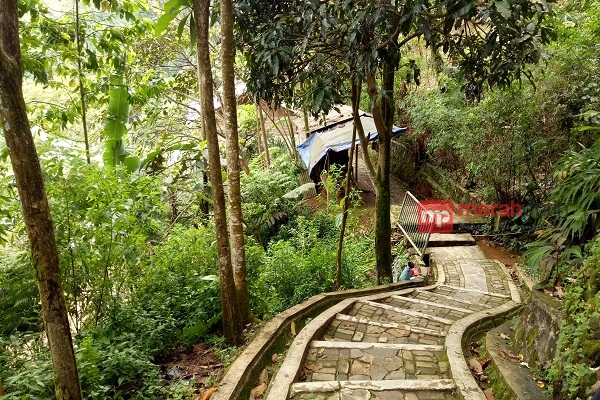 Pesona Wisata Alam Curug Cigamea di Bogor