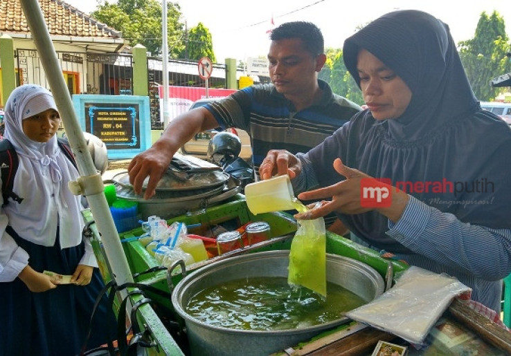 Es Tape Ketan Solusi Pelepas Dahaga