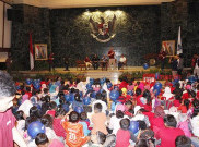 Jangan Libatkan Anak dengan Masalah Politik