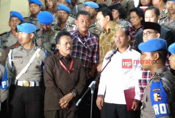 Diperiksa 8 Jam, Ahok Dicecar 27 Pertanyaan