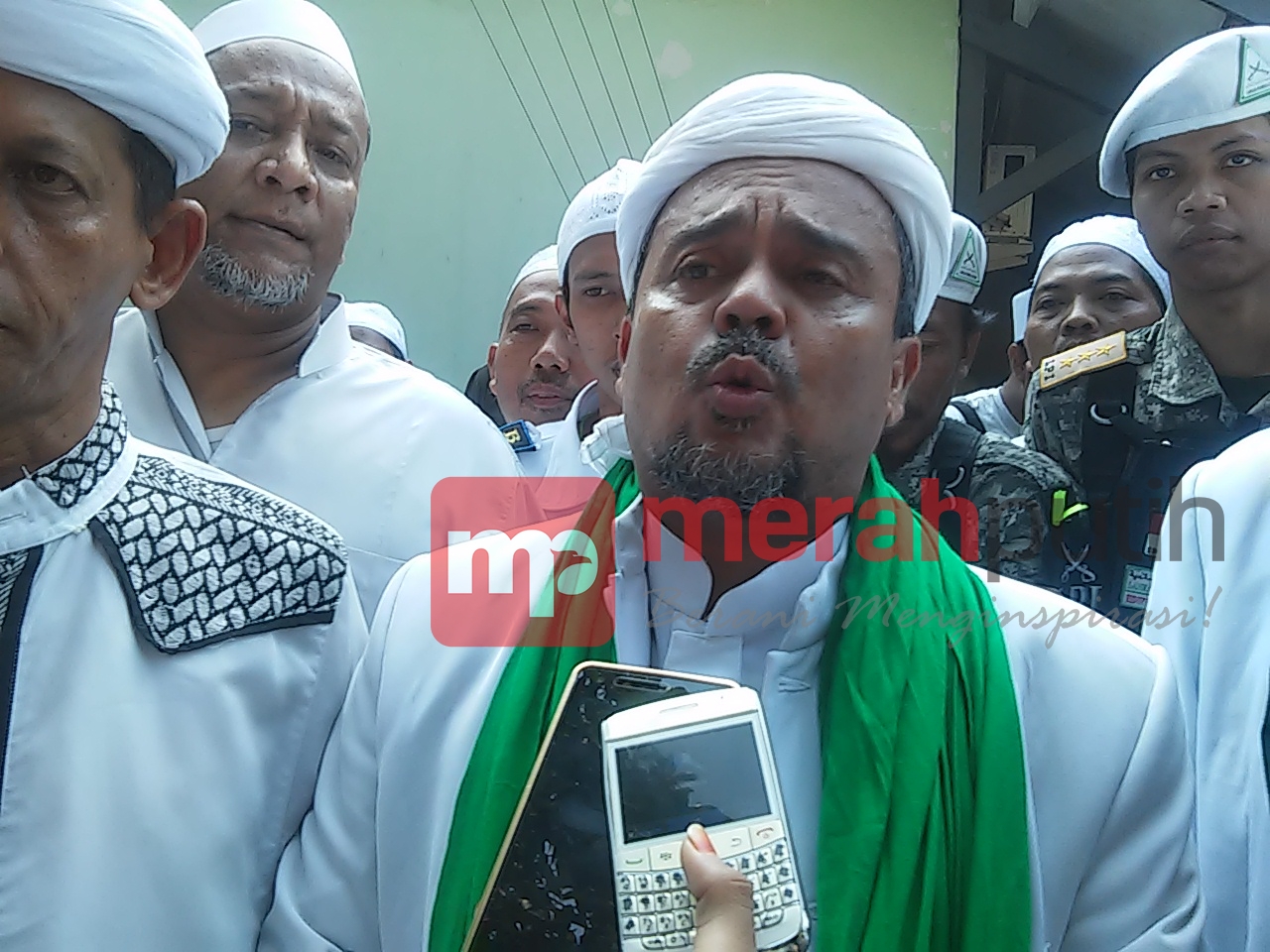Habib Rizieq Minta Pabrik di Tangerang Libur untuk Demo 2 Desember