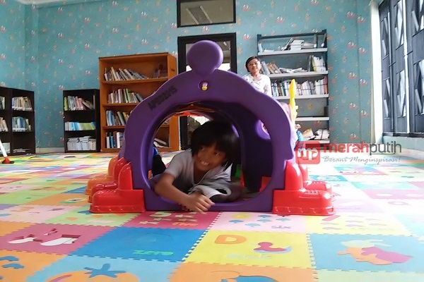 Mendongkrak Minat Baca Anak lewat Ruang Bermain