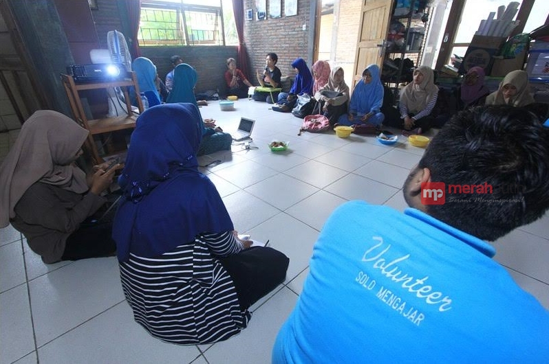 Penderita HIV/AIDS Masih Mendapatkan Perlakukan Diskriminasi