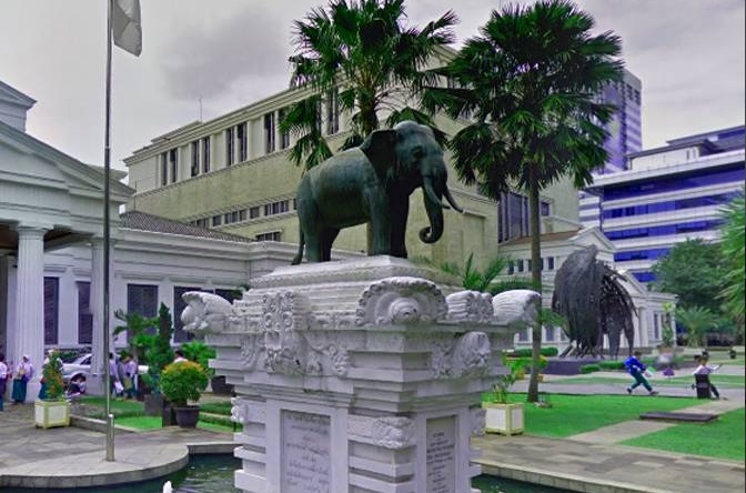 Museum Nasional Kebakaran, Api Membakar Bagian Belakang Bangunan