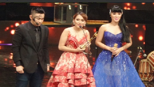 Ayu Ting Ting Penyanyi Dangdut Wanita Terpopuler 2016
