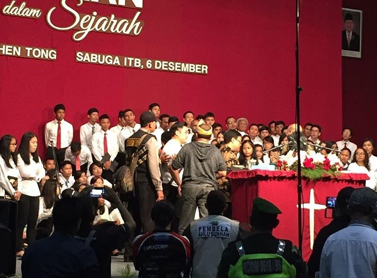 Terkait Dibubarkannya KKR di Bandung, Ini Kata Ridwan Kamil