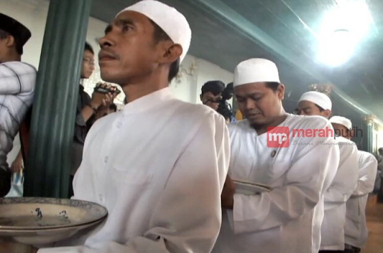 Keraton Kasepuhan Cirebon Gelar Ritual Siraman Panjang