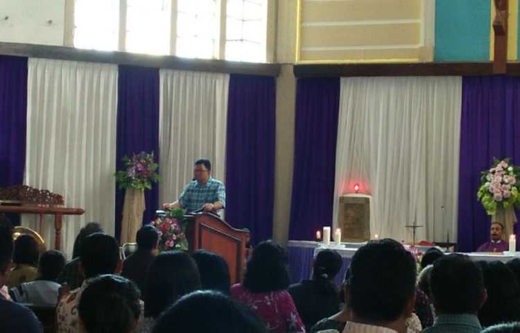 Kapolda NTT Sampaikan Pesan Damai Natal di Misa Ekaristi