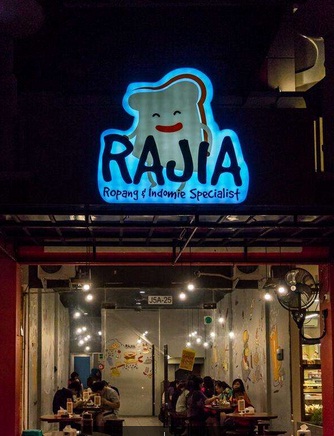 Sensasi Makan Mie Melayang Di Rajia Ropang