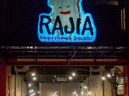 Sensasi Makan Mie Melayang Di Rajia Ropang