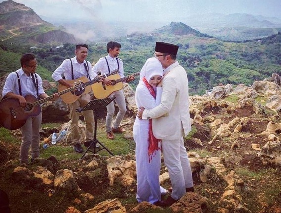 Super Romantis, Cara Ridwan Kamil Rayakan Anniversary dengan Si Cinta