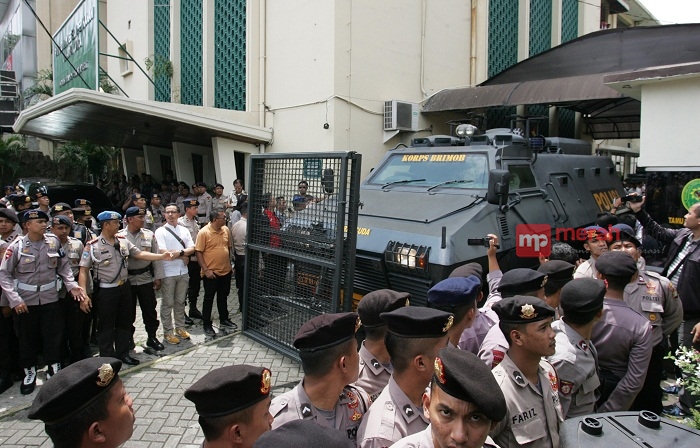 Ahok Diamankan Barracuda
