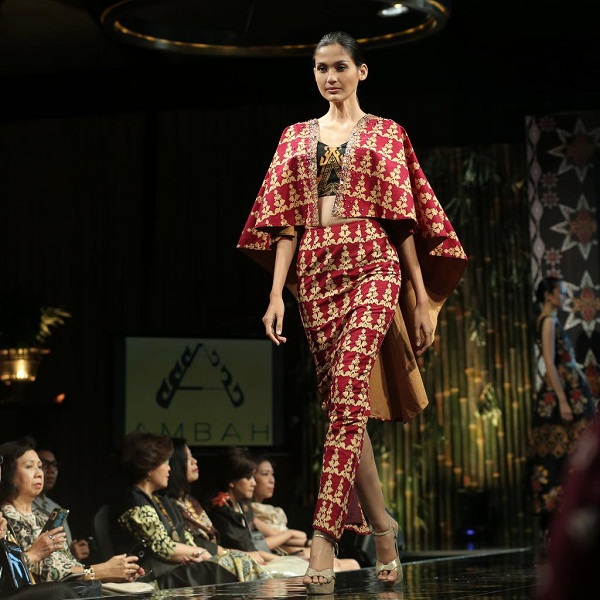Ambah Batik Primadona Baru Fashion Nasional
