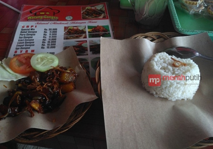 Campur Nasi Pulen, Gongso Kota Solo Ini Bikin Ketagihan