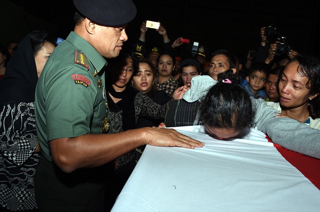 13 Penumpang Hercules Dimakamkan, Panglima TNI Titip Pesan Pada Keluarga