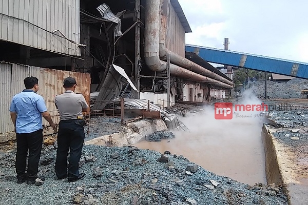 Bak Penampungan Limbah Pabrik Nekel Meledak