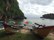 Wisata Laut Selatan dan Menikmati Seafood di Pantai Ngrenehan