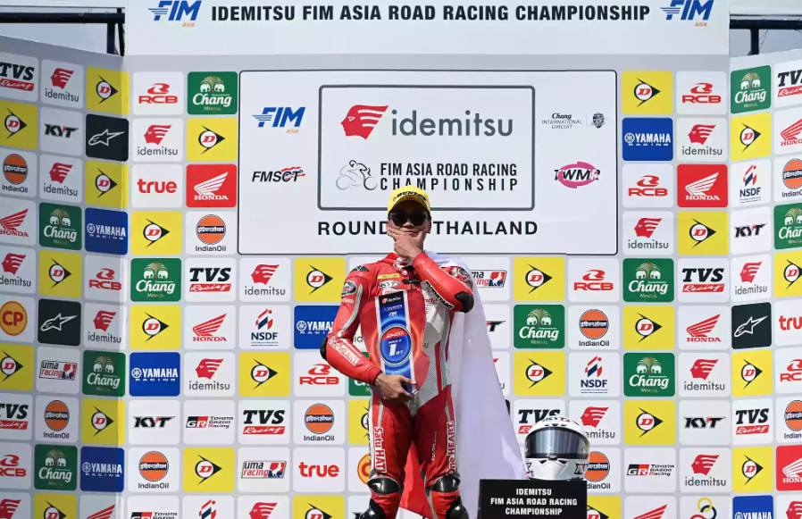 Pembalap 19 Tahun Asal Pati Berhasil Jadi Juara ARRC 2024 Seri Perdana