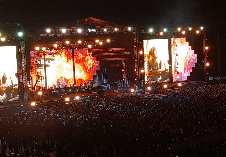 Iriana Jokowi Nonton Konser Dewa 19, We Are The Champions Jadi Lagu Penutup