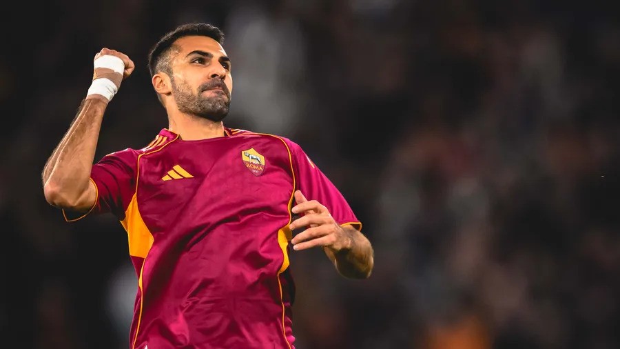 Zeki Celik Menuju Juventus? Negosiasi Kontrak dengan AS Roma Tiba-tiba Mandek