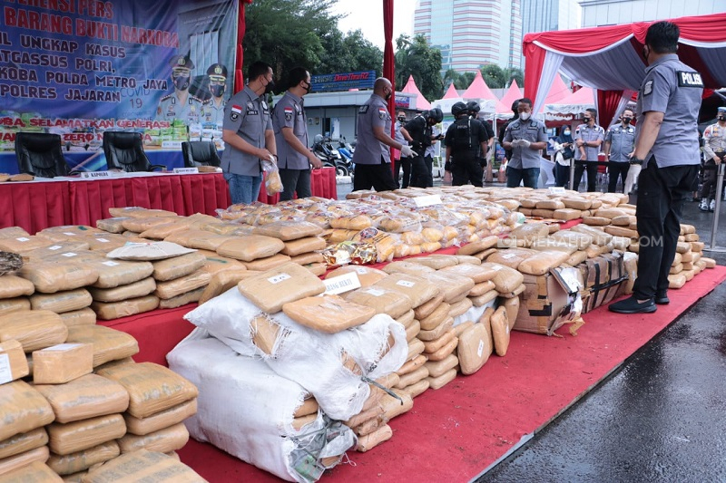 Polda Metro Musnahkan Ratusan Kilogram Narkotika Yang Diungkap Selama Pandemi 