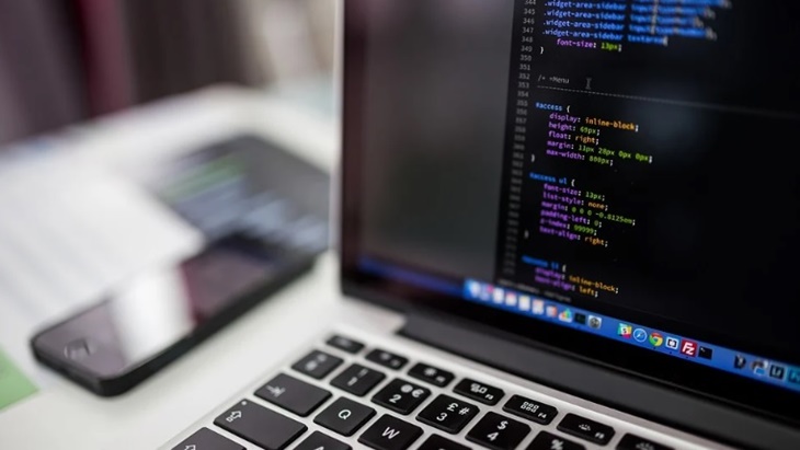 Apple Berikan Kursus Coding Gratis untuk Para Guru