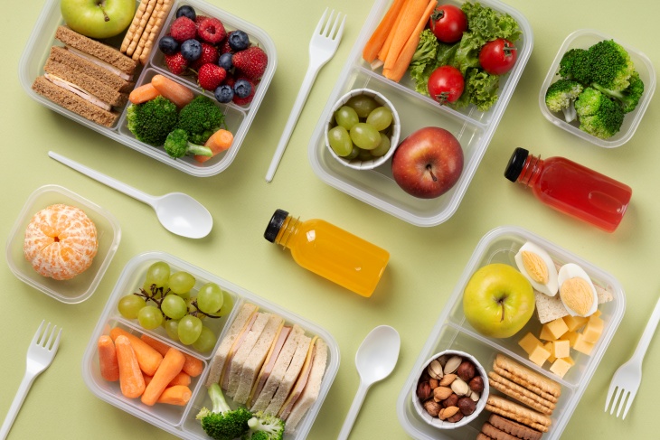 Jumlah nutrisi dalam tubuh semakin menyusut bila kamu menderita cacingan. (Foto: freepik/freepik)