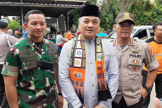 Banjir di Jakpus Surut, TNI dan Polri Fokus Bantu Evakuasi Warga