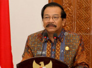 KPK Periksa Pakde Karwo Terkait Kasus Suap Ketua DPRD Tulungagung
