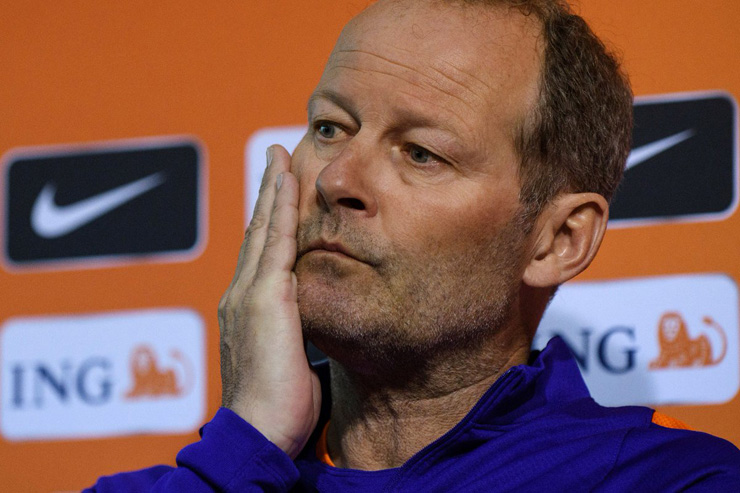Belanda Pecat Danny Blind dari Pelatih Timnas