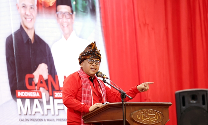 Program Ganjar-Mahfud: Satu Desa Satu Sarjana hingga Jagoan Berantas Korupsi