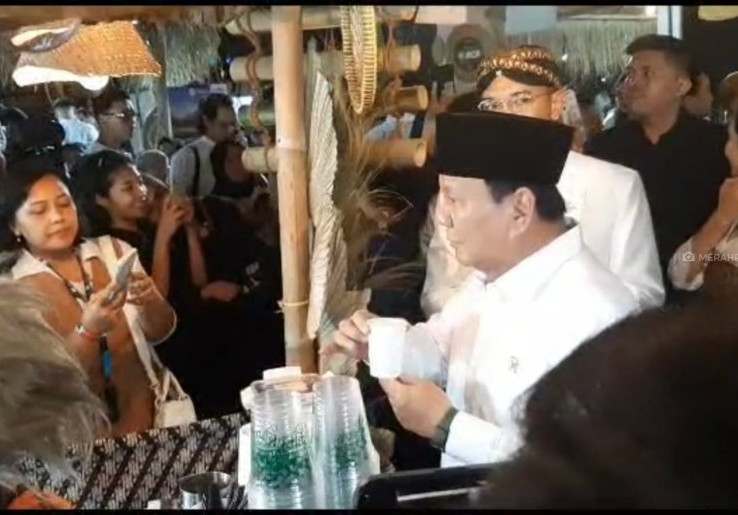 Prabowo Bertemu Titiek Soeharto di Pasar Kangen Solo, tapi Tidak Saling Sapa