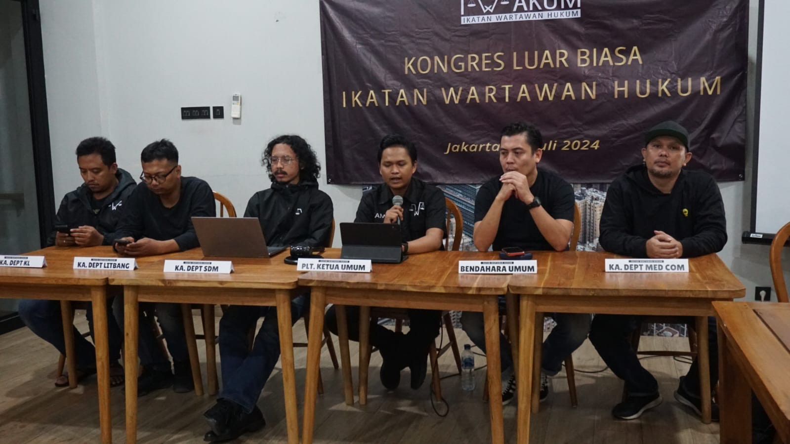 KLB Ikatan Wartawan Hukum Tunjuk Jurnalis CNN Indonesia Jadi Ketum Baru
