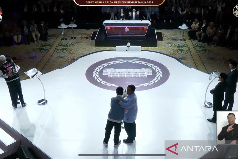 Tutup Debat Pamungkas, Anies Berbagi Pelajaran Setahun Perjalanan Spiritual