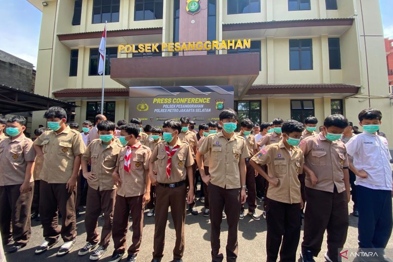 46 Siswa SMP Jaksel Terciduk Mau Tawuran, KJP Dicabut dan Dihukum Nyanyi Tek Kotek Anak Ayam