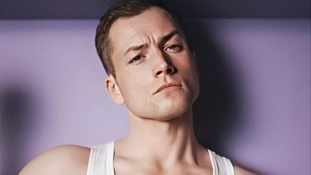 Jadi Kandidat Terkuat Agen 007 Baru, Taron Egerton: Saya Bukan Orang yang Tepat