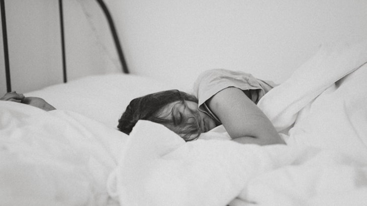 Viral! Seorang Perempuan Tidur Nyenyak Hingga Dua Bulan, Ini yang Terjadi Saat Terbangun