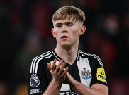 Alejandro Balde Masih tak Konsisten, Barcelona Bidik Bek Newcastle Musim Depan