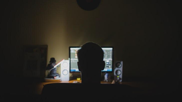 Terjaga Tiap Malam, Intip Plus Minus Jadi 'Night Owl'