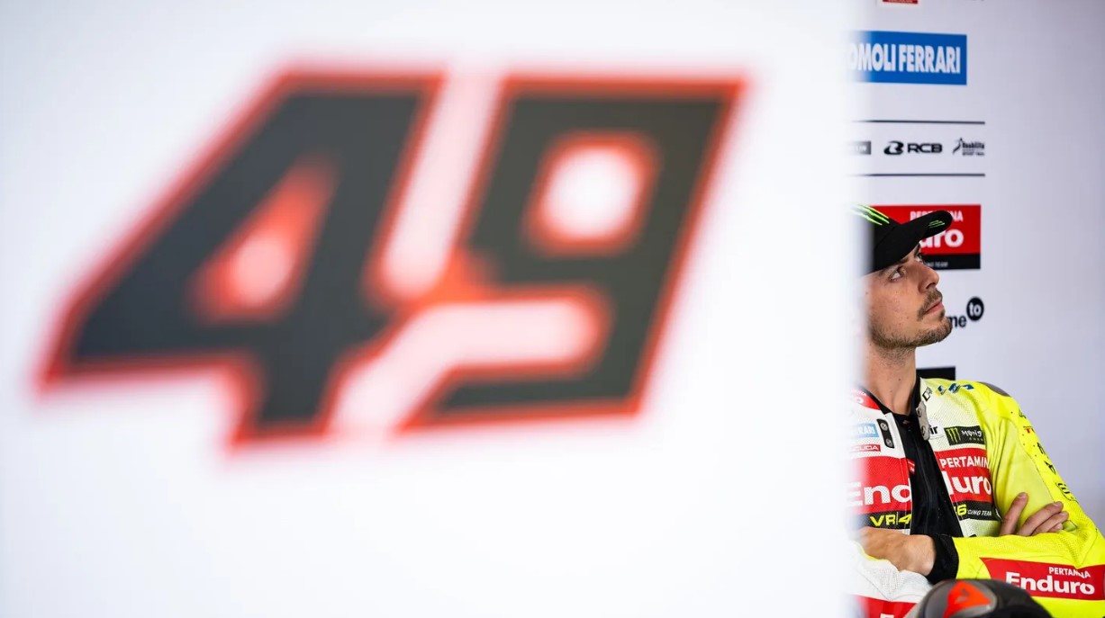 Pembalap MotoGP Fabio di Giannantonio Hadapi Risiko 80% Dislokasi Bahu